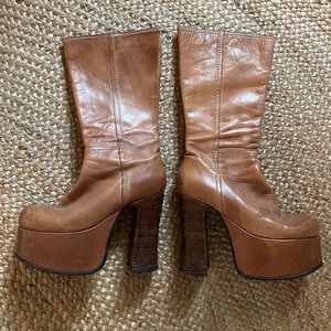 Euphoria Y2K Vintage Steve Madden Camel Leather Platform Boots
